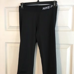 NIKE Capri tights